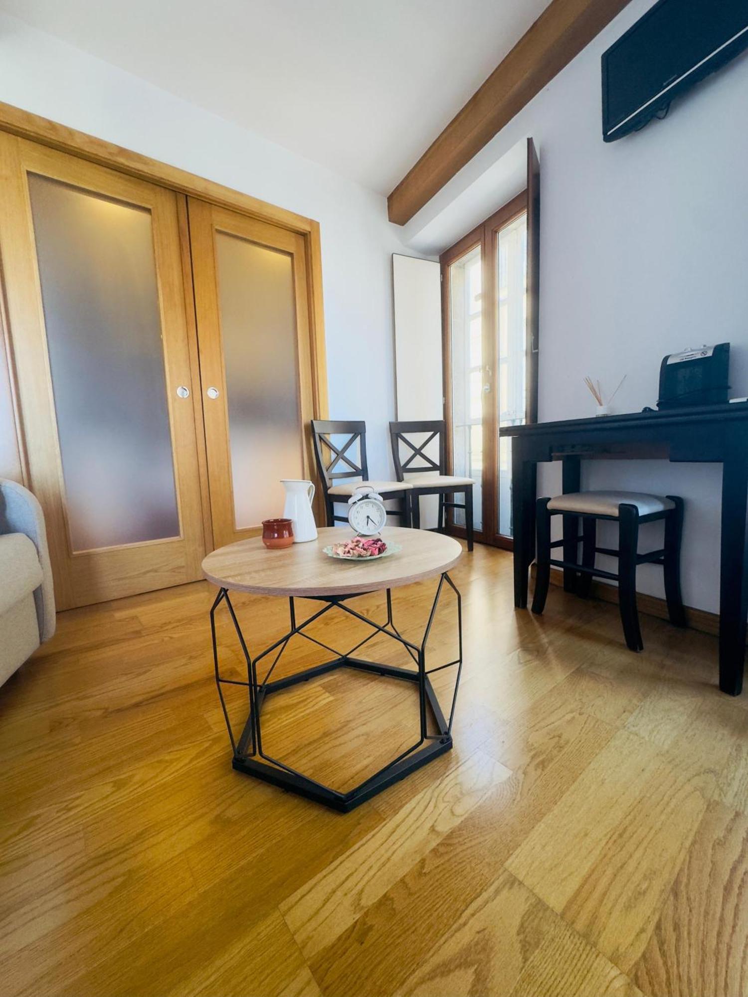 Apartamentos Casa De La Inmaculada سانتياغو دي كومبوستيلا المظهر الخارجي الصورة